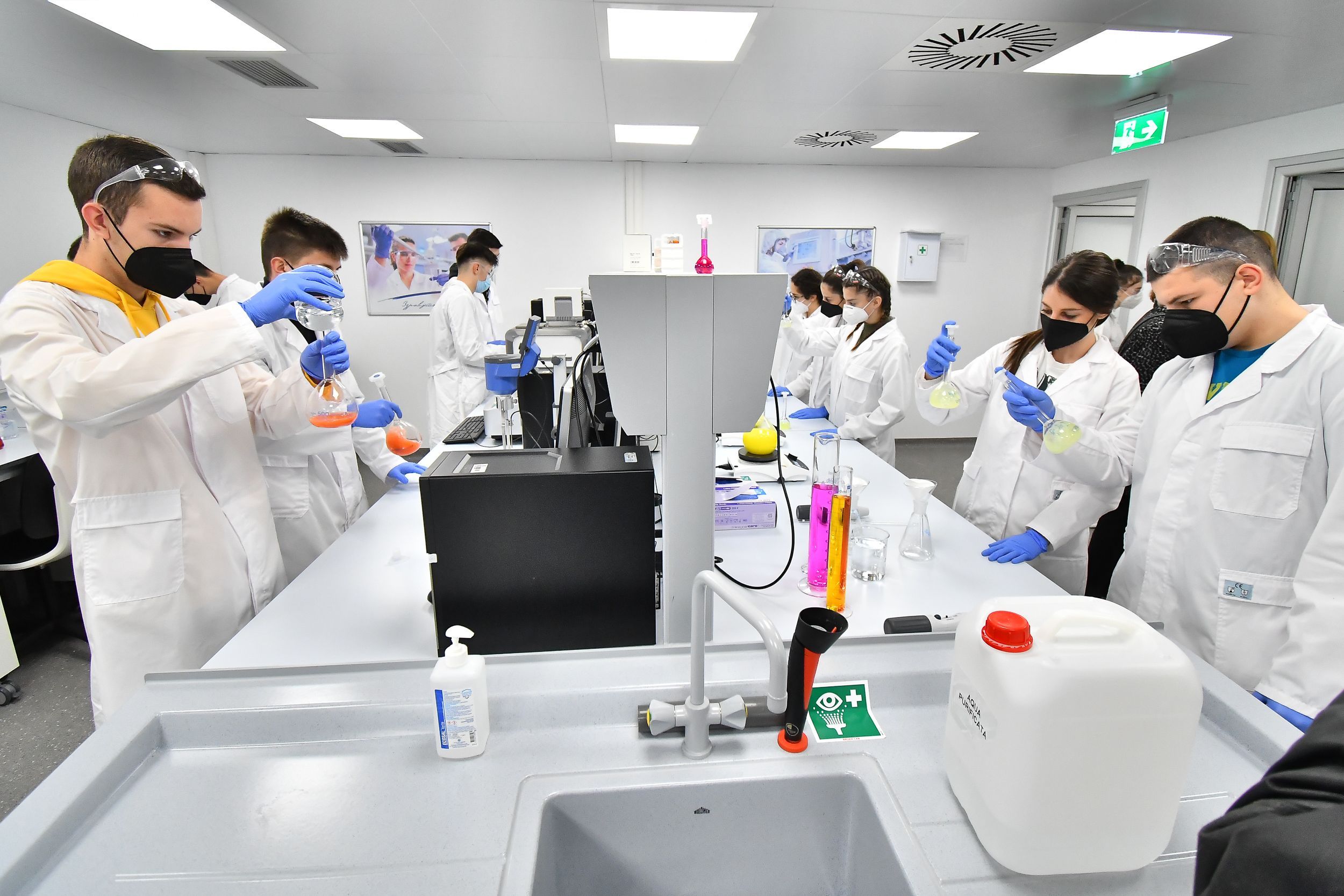 “Alkaloid” puts in use its own education and training center (1)
