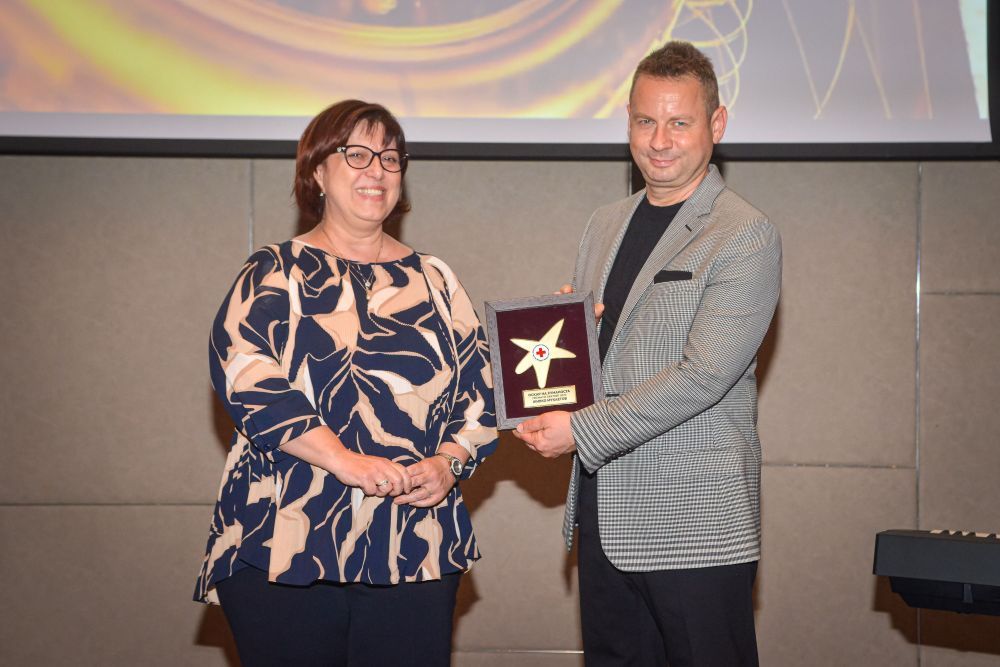 ZHIVKO MUKAETOV DECLARED PREMIUM PARTNER AT THE "OSCAR OF HUMANITY" EVENT BY THE RED CROSS (1)
