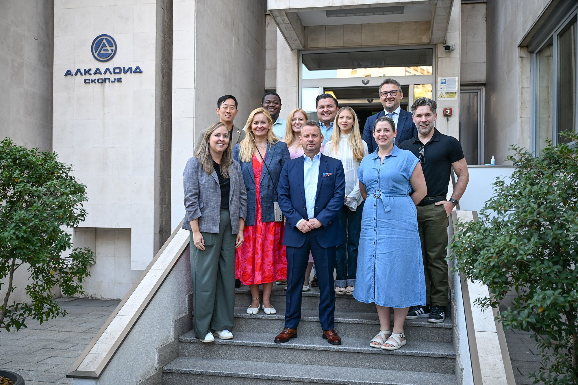 Делегација на Американскиот совет на млади политички лидери (ACYPL) во посета на „Алкалоид“ (1)
