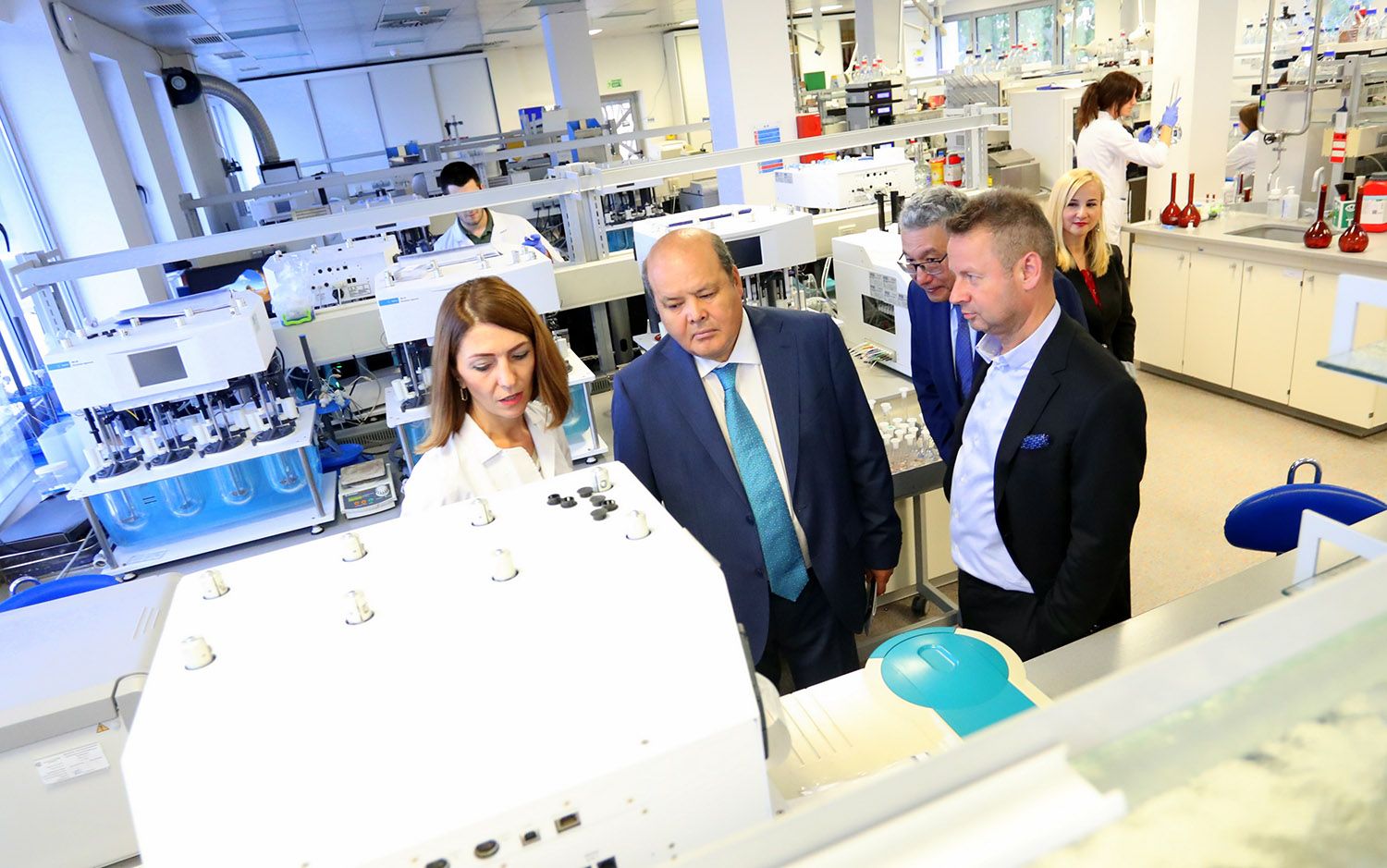 DELEGATION FROM THE KAZAKHSTAN EMBASSY VISITS ALKALOID (2)