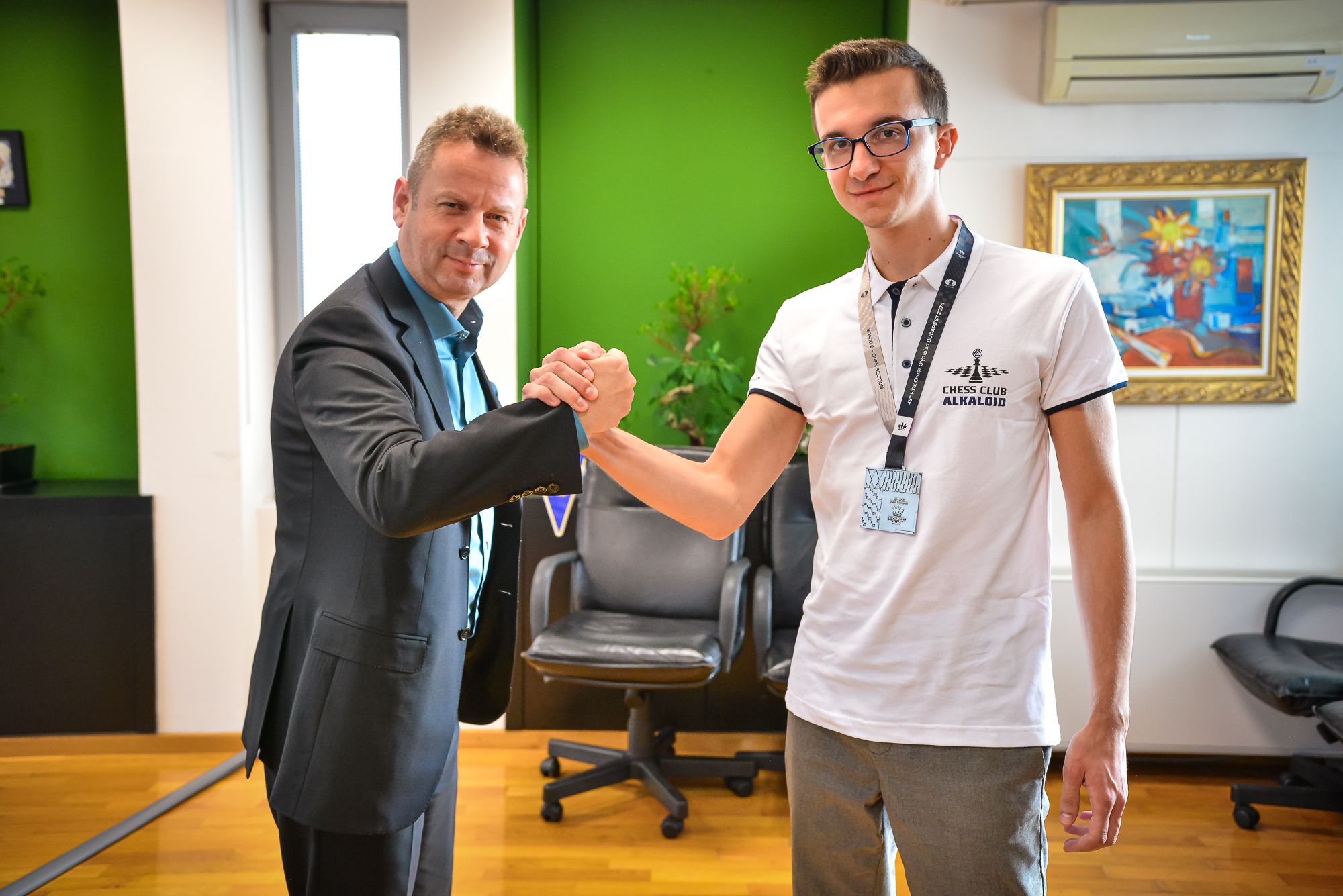 Toni Lazov, who secured a silver medal at the Chess Olympiad, attended a reception with Zhivko Mukaetov, CEO and MB President of Alkaloid AD (3)