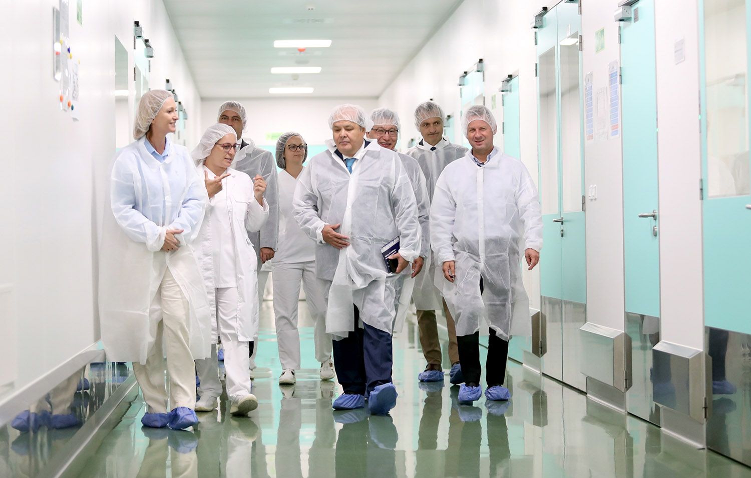 DELEGATION FROM THE KAZAKHSTAN EMBASSY VISITS ALKALOID (3)