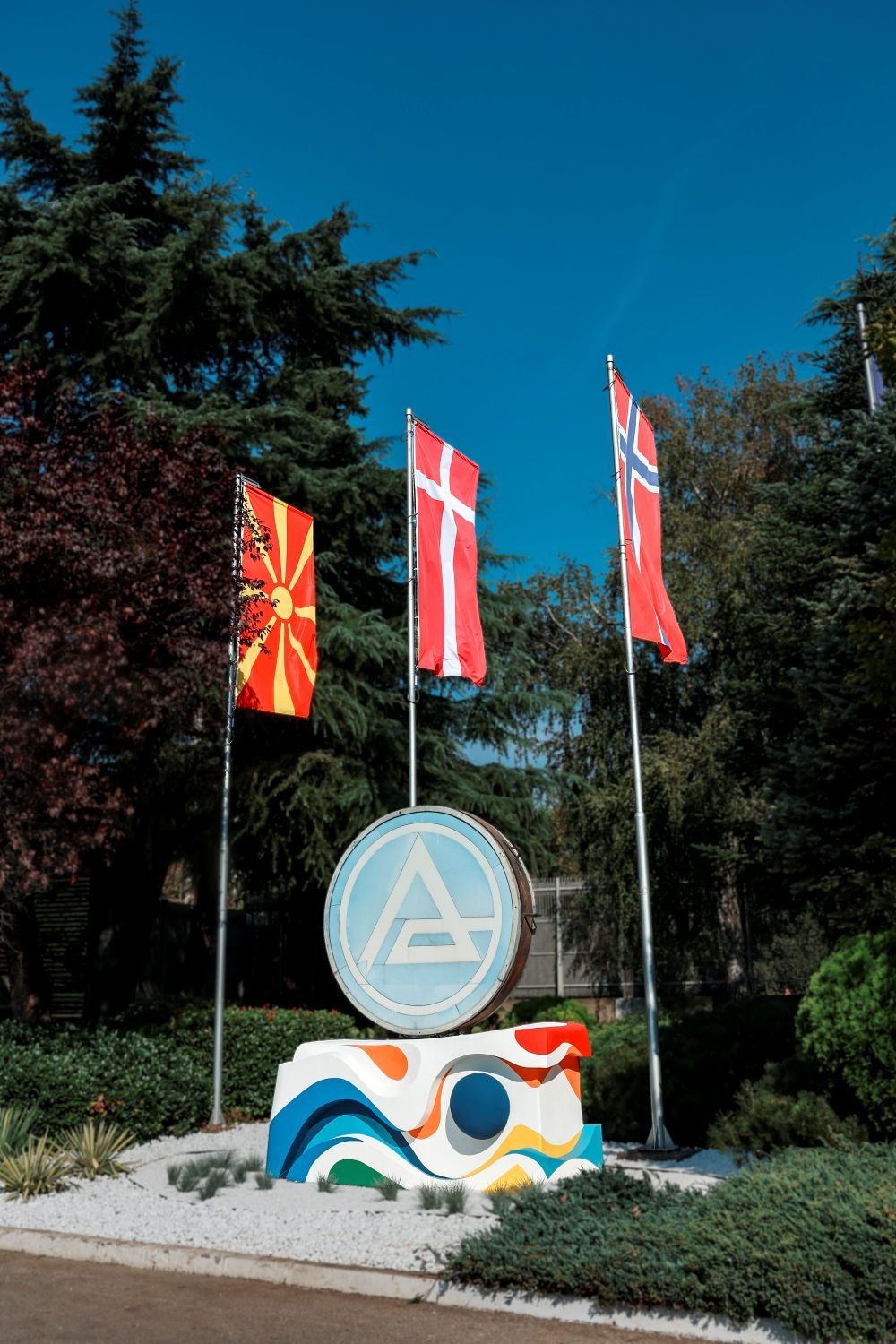 3-postament.jpg