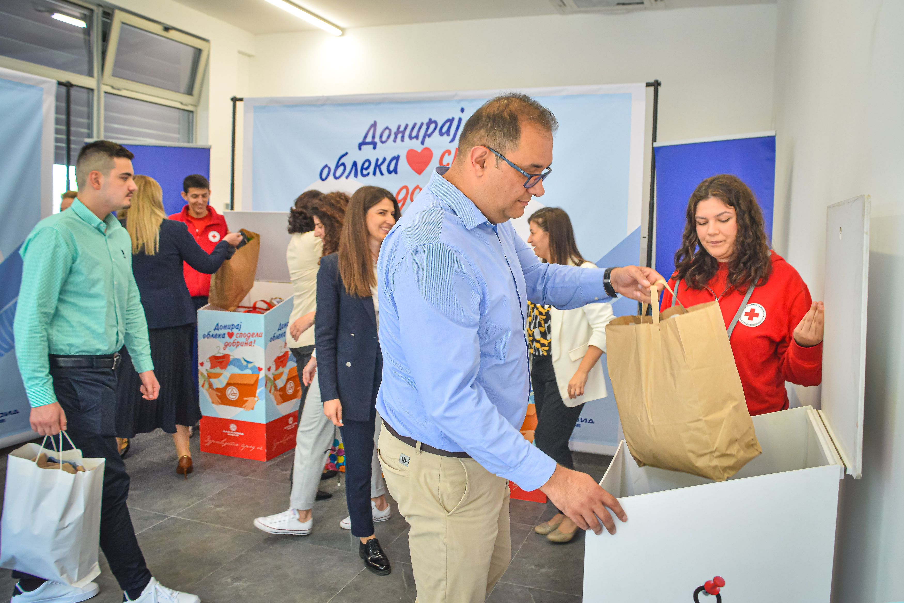 Alkaloid and the Red Cross continue their collaborative humanitarian efforts: Together, we can accomplish more! (8)