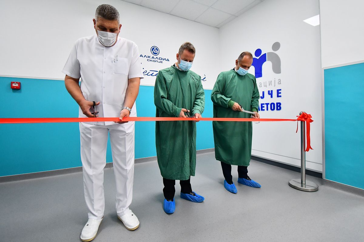 Media information "Alkaloid" and the "Trajche Mukaetov" Foundation have donated 170,000 euros for the phi "General Hospital Kavadarci" (1)