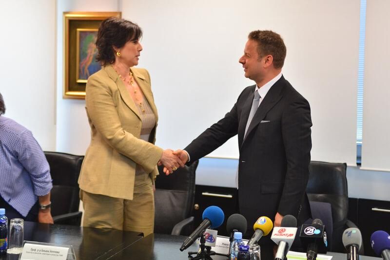 Memorandum of cooperation signed for the internship program for students in pharmacy and chemistry in Alkaloid AD Skopje (1)