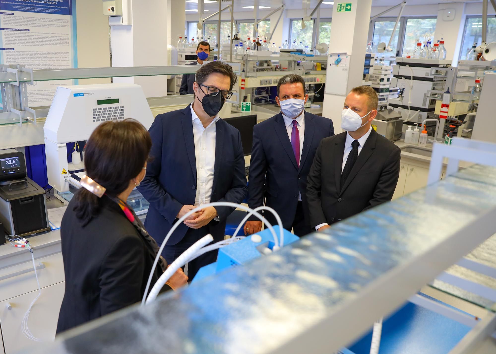 President Pendarovski visited the company "Alkaloid AD Skopje" (1)
